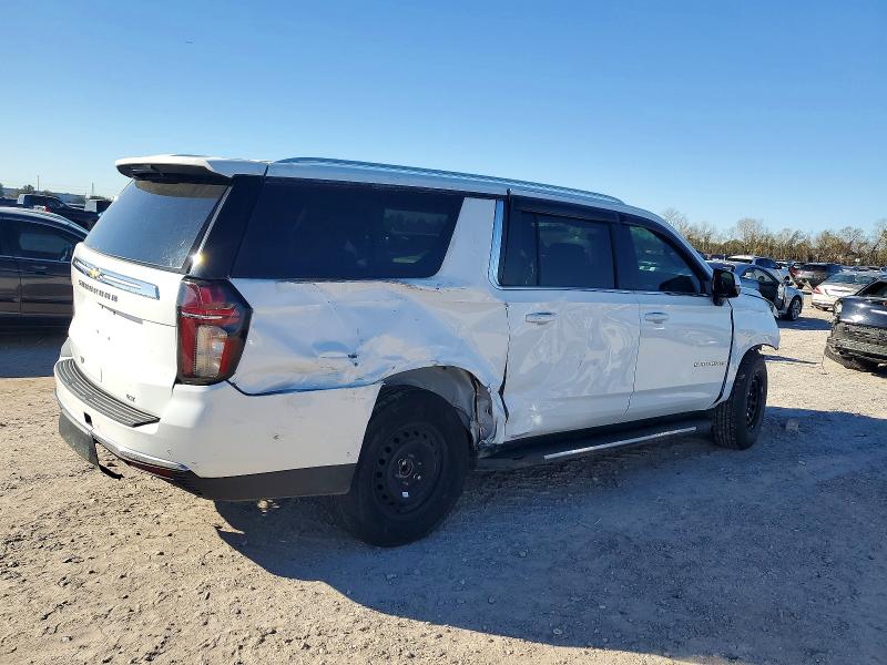 Photo 3 from auction – 2022 CHEVROLET SUBURBAN C with VIN 1GNSCCKD7NR345229