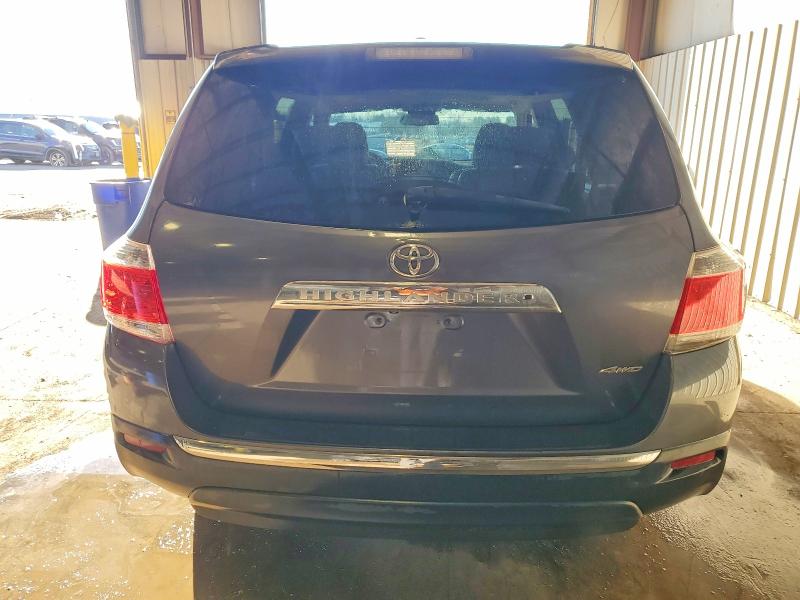 Photo 6 from auction – 2012 TOYOTA HIGHLANDER with VIN 5TDDK3EH5CS142227