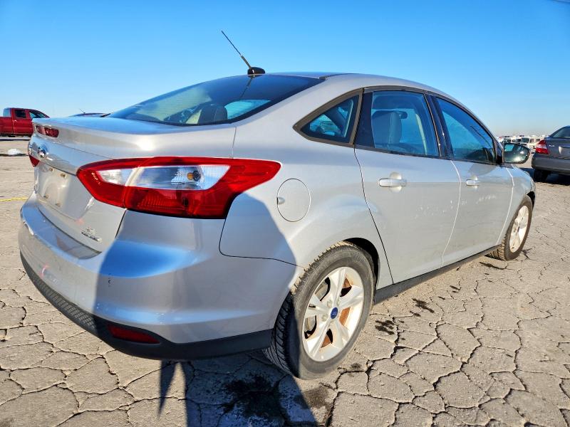 Photo 3 from auction – 2014 FORD FOCUS with VIN 1FADP3F20EL426063