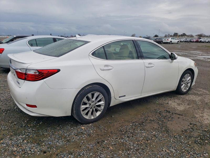 Photo 3 from auction – 2014 LEXUS ES 300H with VIN JTHBW1GG6E2053666