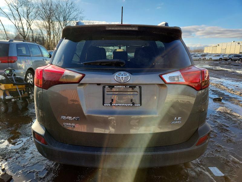 Photo 6 from auction – 2013 TOYOTA RAV4 LE with VIN JTMBFREV0DD015628