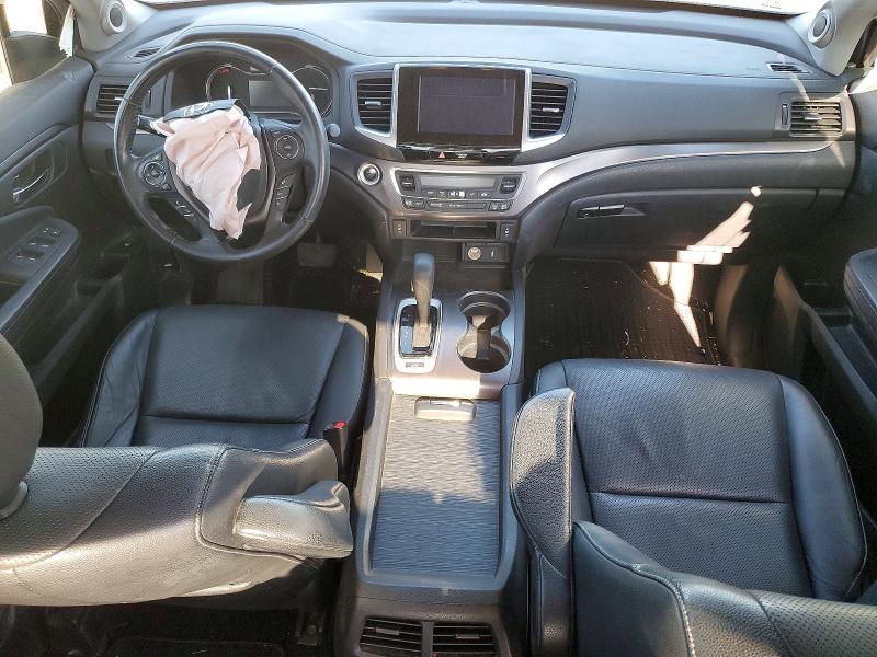 Photo 8 from auction – 2017 HONDA RIDGELINE with VIN 5FPYK3F63HB031631