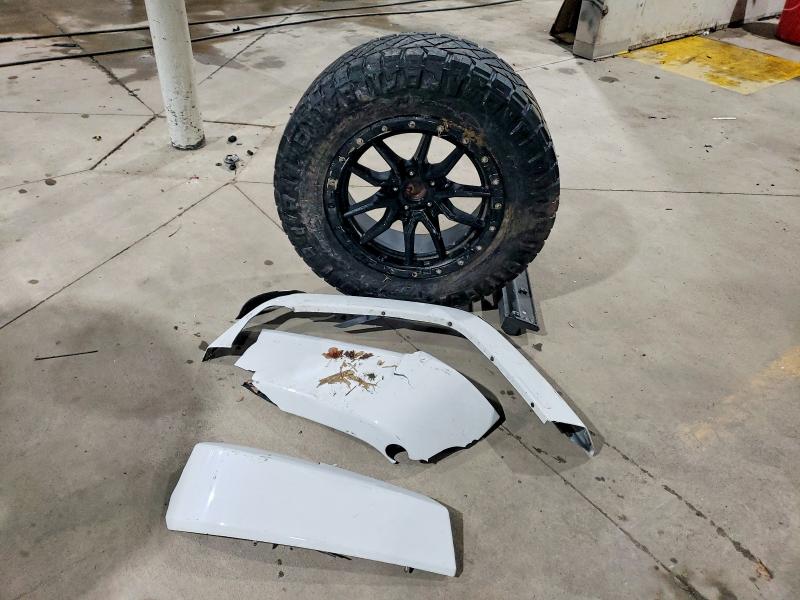 Photo 13 from auction – 2017 JEEP WRANGLER U with VIN 1C4HJWEG4HL625214