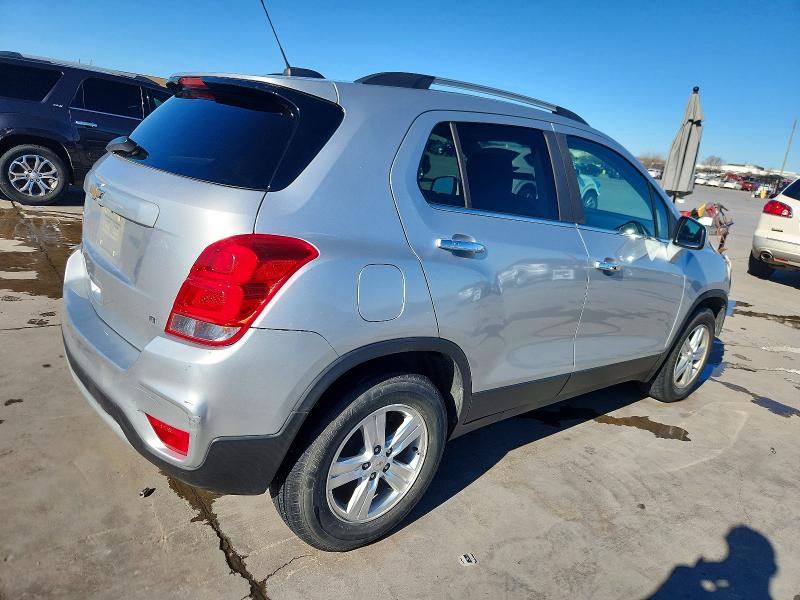 Photo 3 from auction – 2017 CHEVROLET TRAX 1LT with VIN KL7CJLSB8HB230540