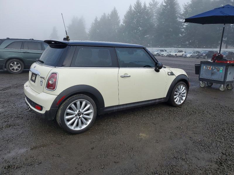 Photo 3 from auction – 2010 MINI COOPER S with VIN WMWMF7C58ATZ70739