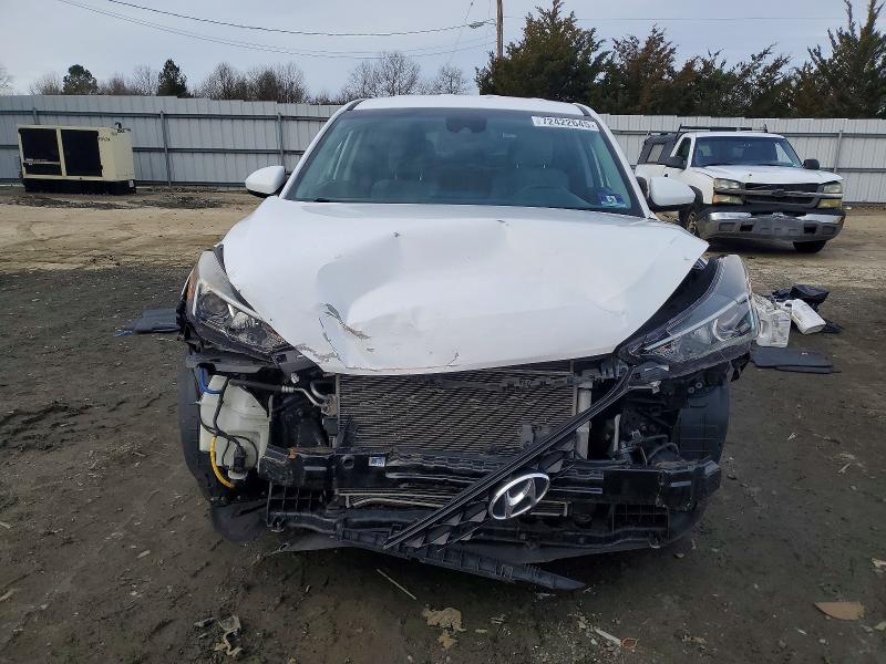 Photo 5 from auction – 2019 HYUNDAI TUCSON SE with VIN KM8J2CA42KU065828