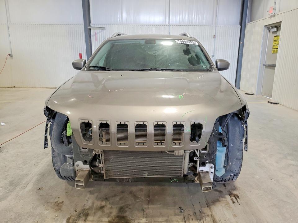 Photo 5 from auction – 2019 JEEP CHEROKEE with VIN 1C4PJMDX4KD421032
