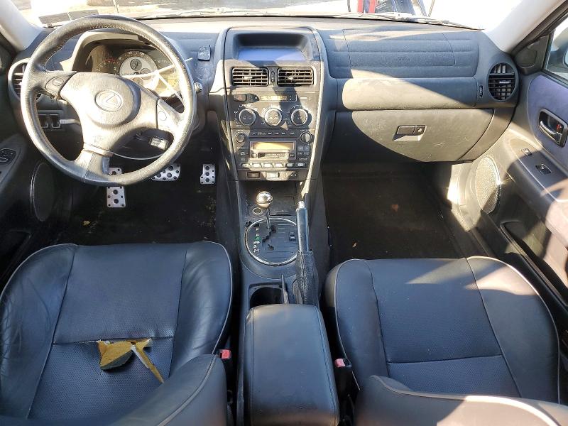 Photo 8 from auction – 2002 LEXUS IS with VIN JTHBD192520055598