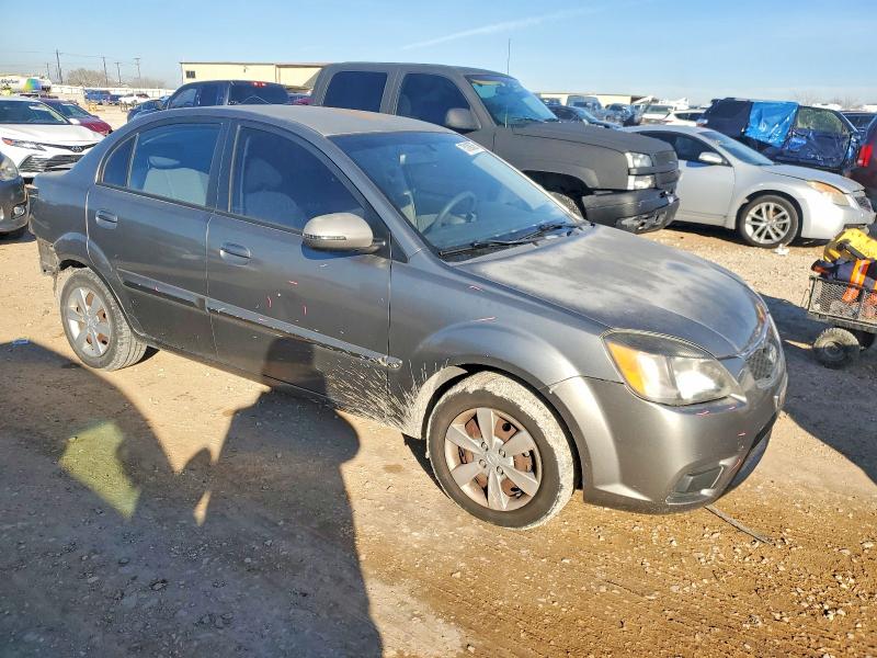 Photo 4 from auction – 2011 KIA RIO with VIN KNADH4A38B6944135