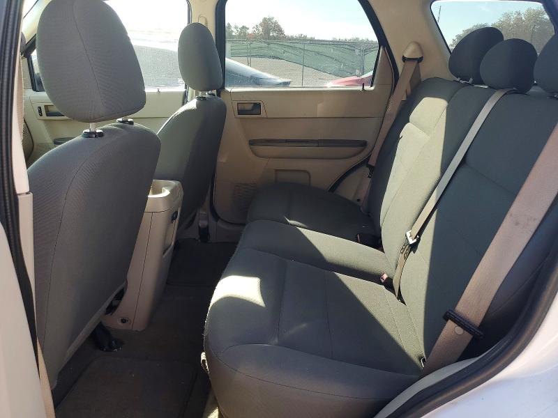 Photo 11 from auction – 2008 FORD ESCAPE XLS with VIN 1FMCU02Z18KA38605