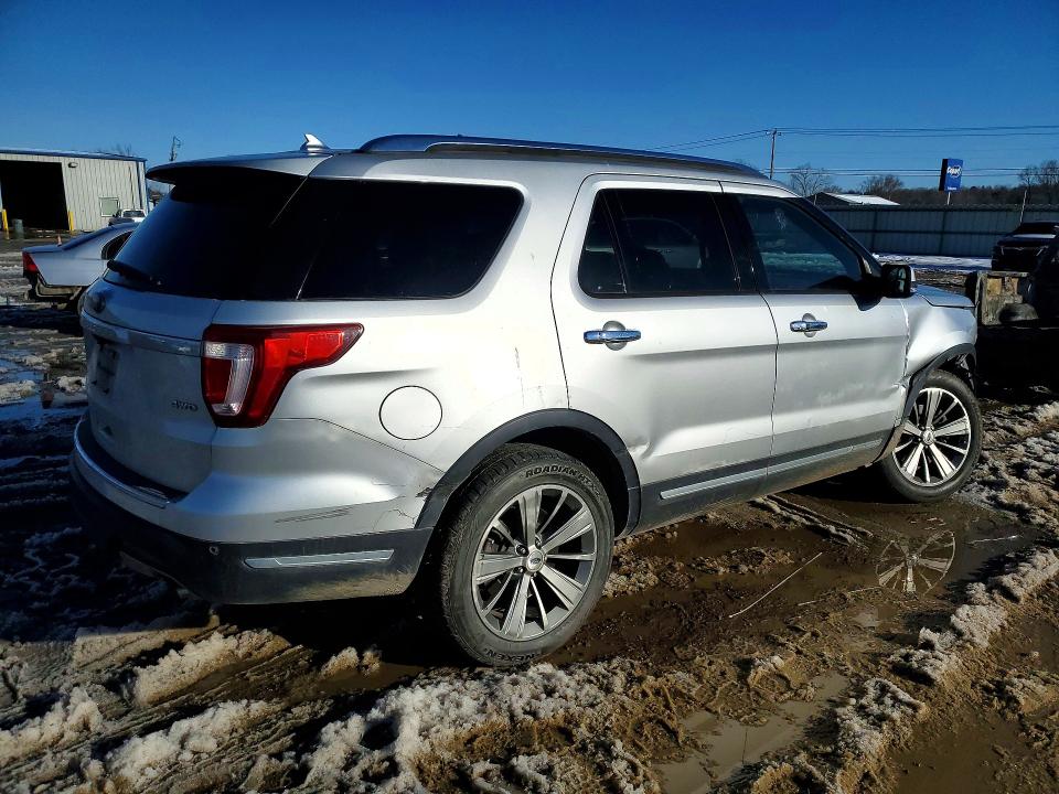 Photo 3 from auction – 2018 FORD EXPLORER with VIN 1FM5K8F86JGA82025
