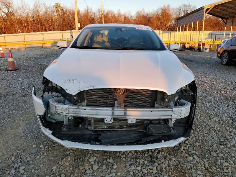 Photo 5 from auction – 2019 LINCOLN MKZ with VIN 3LN6L5LU9KR632457