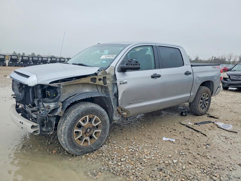 TOYOTA TUNDRA 2015 with VIN 5TFDW5F16FX463516 - Photo from auction