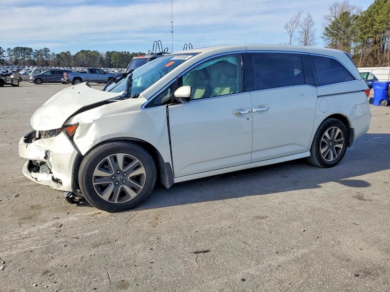 HONDA ODYSSEY 2015 with VIN 5FNRL5H91FB083804 - Photo from auction