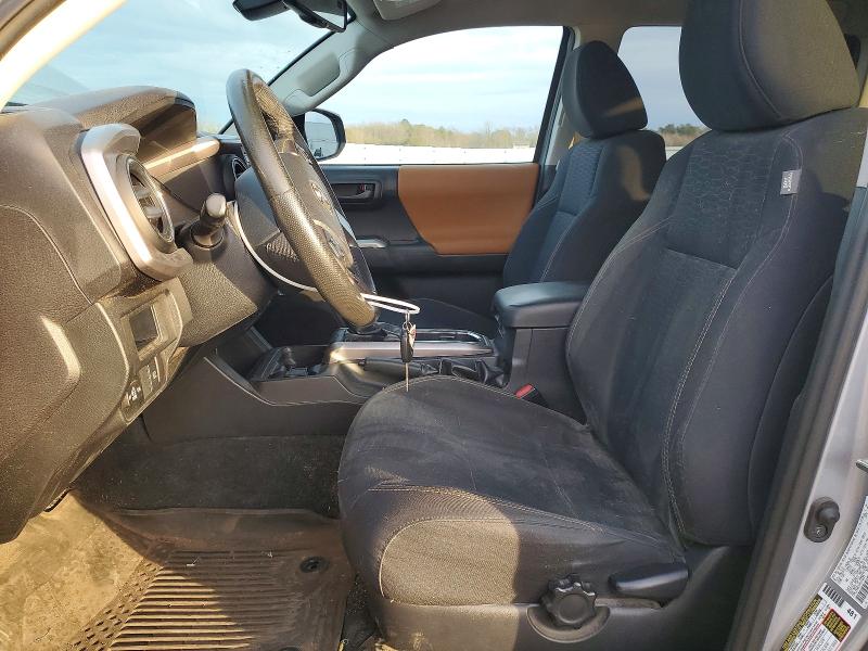 Photo 7 from auction – 2018 TOYOTA TACOMA with VIN 3TMCZ5AN5JM164837