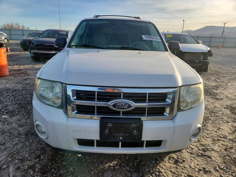 Photo 5 from auction – 2009 FORD ESCAPE XLT with VIN 1FMCU93G59KA65101
