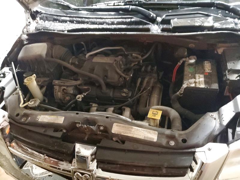 Photo 12 from auction – 2010 DODGE GRAND CARA with VIN 2D4RN5D10AR496792
