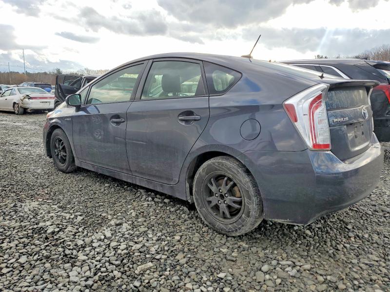 Photo 2 from auction – 2015 TOYOTA PRIUS with VIN JTDKN3DU7F1959701