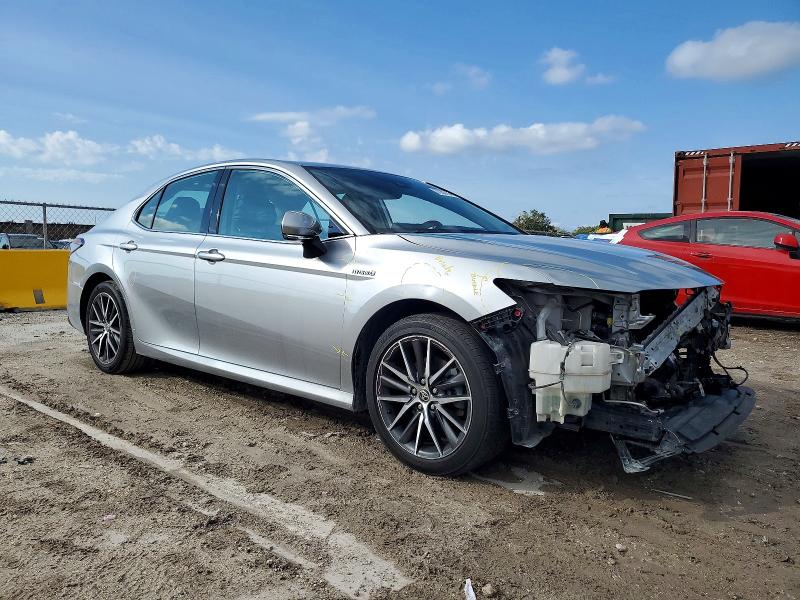 Photo 4 from auction – 2021 TOYOTA CAMRY with VIN 4T1F31AK8MU563363