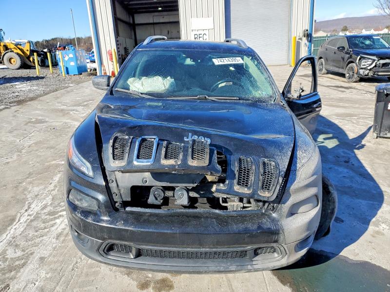 Photo 5 from auction – 2016 JEEP CHEROKEE with VIN 1C4PJMCB2GW253327