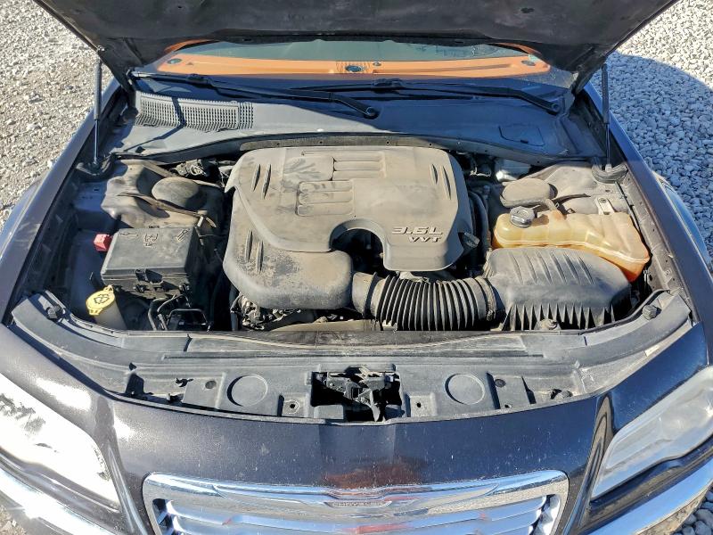 Photo 11 from auction – 2012 CHRYSLER 300 LIMITE with VIN 2C3CCACG2CH272900