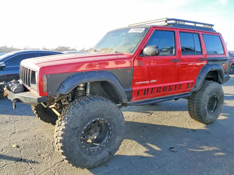 JEEP CHEROKEE C 2000 with VIN 1J4FF58S4YL165663 - Photo from auction