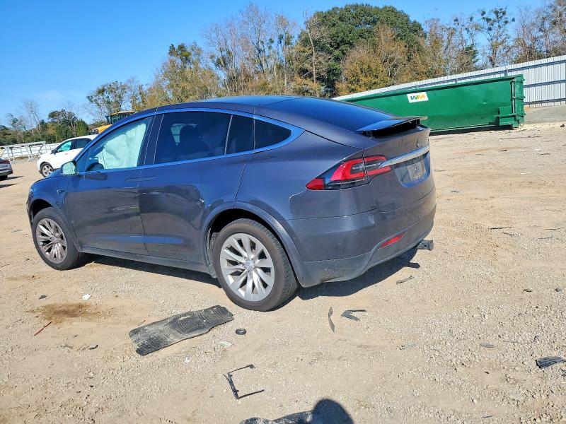 Photo 2 from auction – 2020 TESLA MODEL X with VIN 5YJXCDE21LF304094