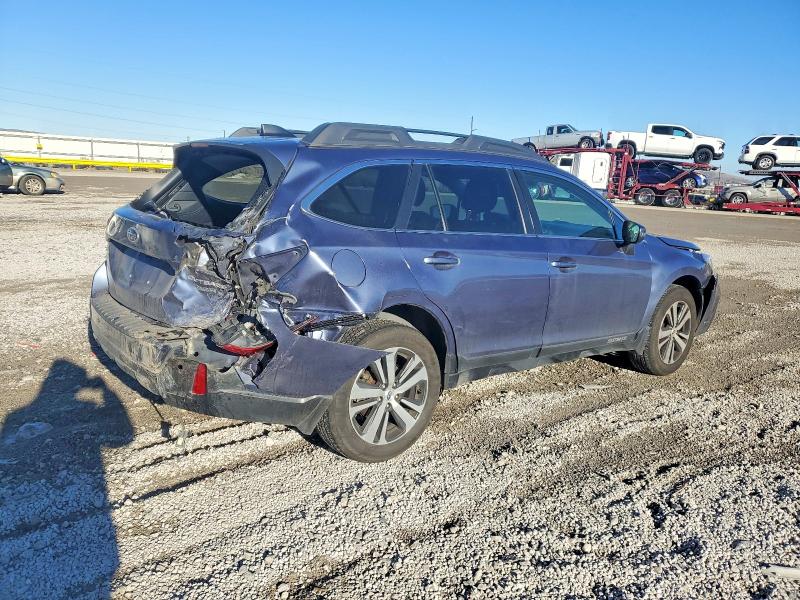 Photo 3 from auction – 2018 SUBARU OUTBACK with VIN 4S4BSENCXJ3209602