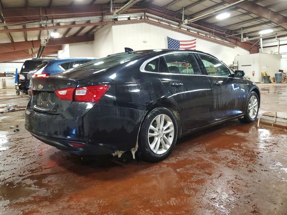 Photo 3 from auction – 2017 CHEVROLET MALIBU LT with VIN 1G1ZE5ST1HF147779