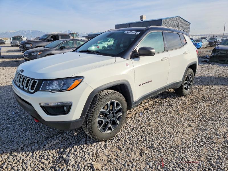 JEEP COMPASS TR 2019 with VIN 3C4NJDDB6KT668882 - Photo from auction