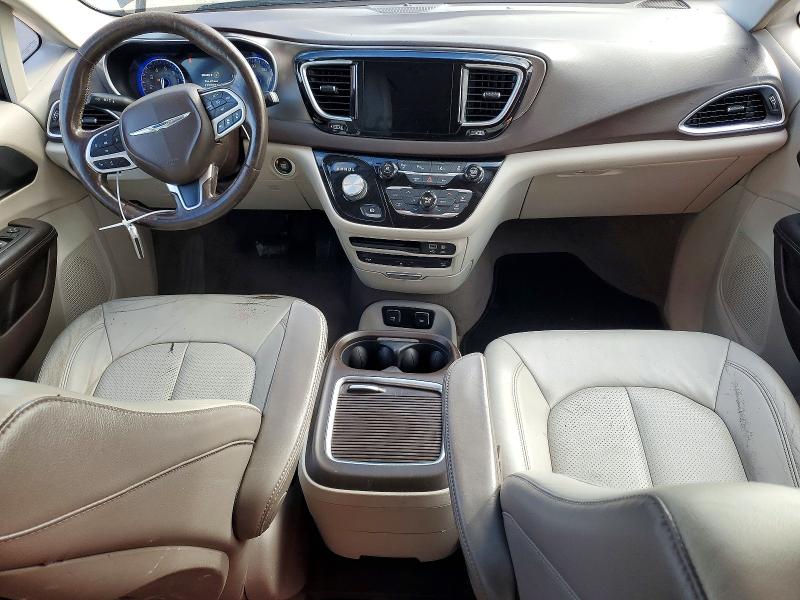 Photo 8 from auction – 2017 CHRYSLER PACIFICA T with VIN 2C4RC1EGXHR650515