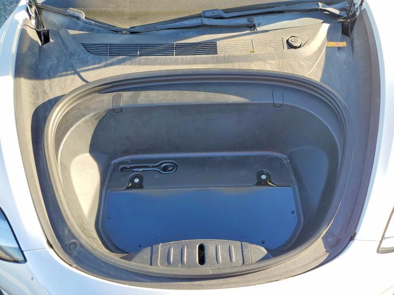 Photo 11 from auction – 2018 TESLA MODEL 3 with VIN 5YJ3E1EA8JF168848