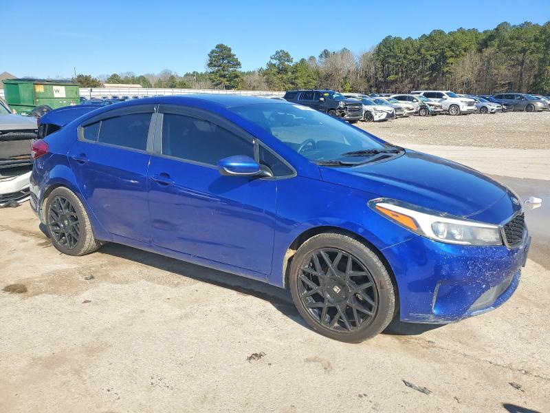 Photo 4 from auction – 2017 KIA FORTE LX with VIN 3KPFK4A79HE065925