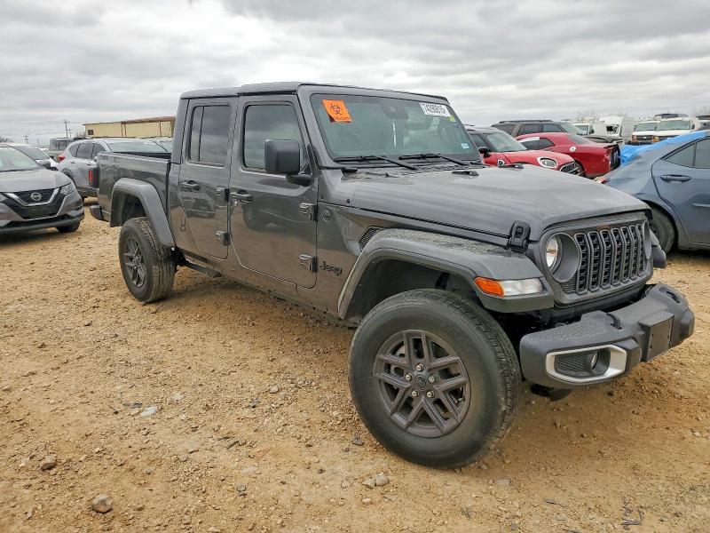 Photo 4 from auction – 2024 JEEP GLADIATOR with VIN 1C6HJTAG5RL134048