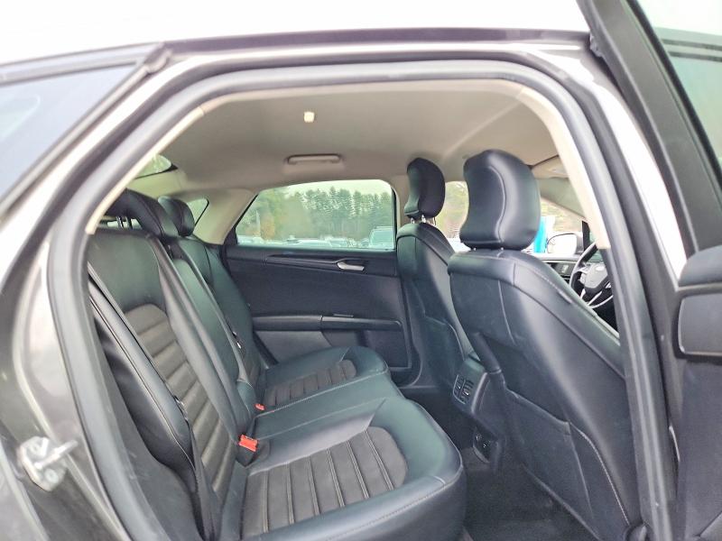 Photo 10 from auction – 2018 FORD FUSION with VIN 3FA6P0LU5JR201937