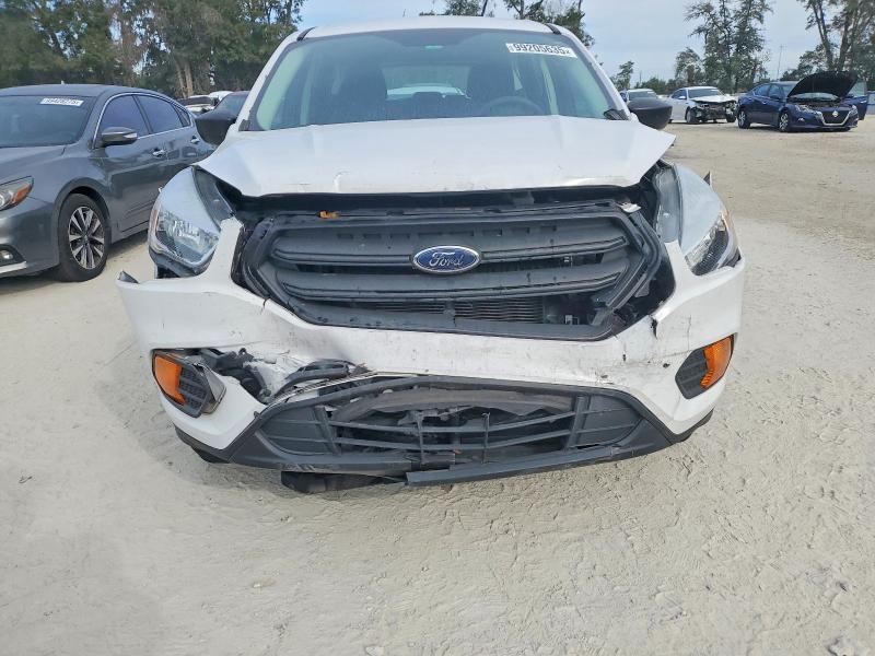 Photo 5 from auction – 2017 FORD ESCAPE with VIN 1FMCU0F78HUE12933