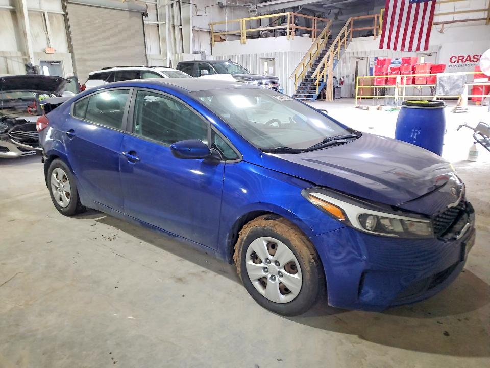 Photo 4 from auction – 2018 KIA FORTE with VIN 3KPFK4A74JE168272