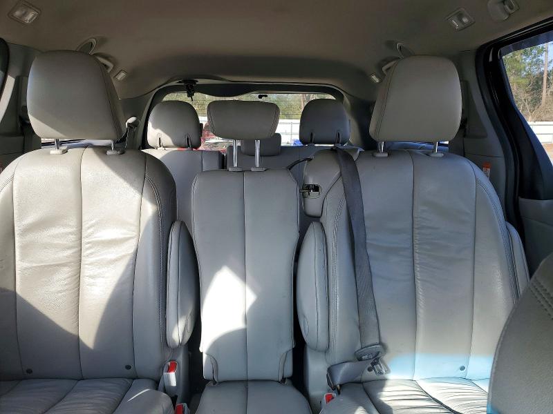 Photo 10 from auction – 2017 TOYOTA SIENNA XLE with VIN 5TDYZ3DC6HS829677