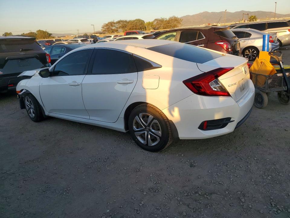 Photo 2 from auction – 2020 HONDA CIVIC with VIN 2HGFC2F69LH595361