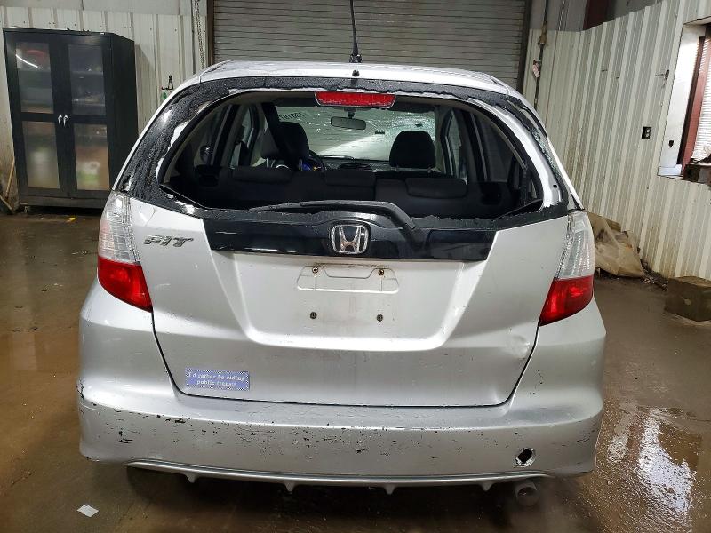 Photo 6 from auction – 2013 HONDA FIT with VIN JHMGE8H34DC013351