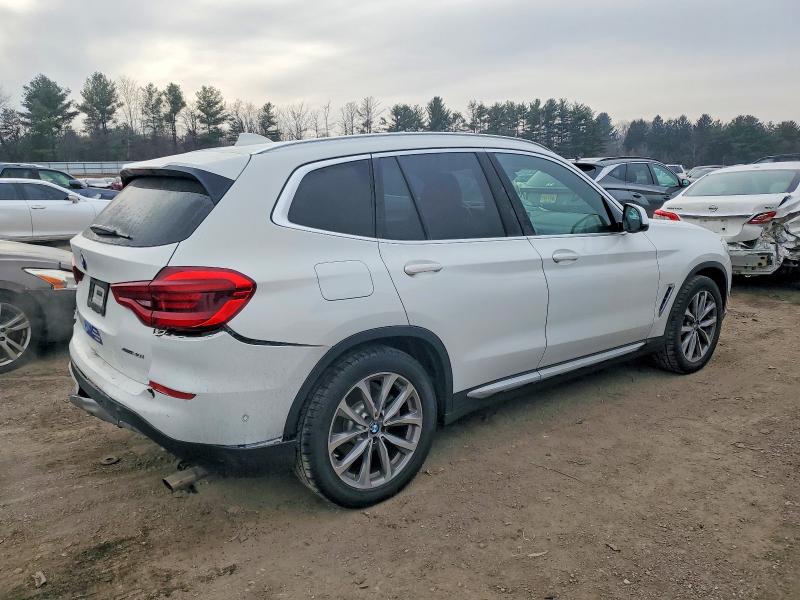 Photo 3 from auction – 2019 BMW X3 XDRIVE3 with VIN 5UXTR9C55KLP91057