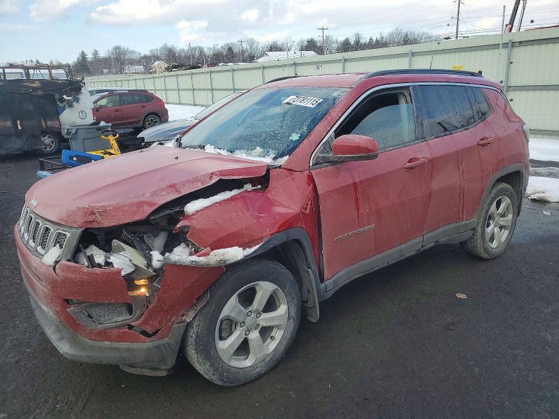 JEEP COMPASS LA 2019 with VIN 3C4NJDBB1KT654147 - Photo from auction