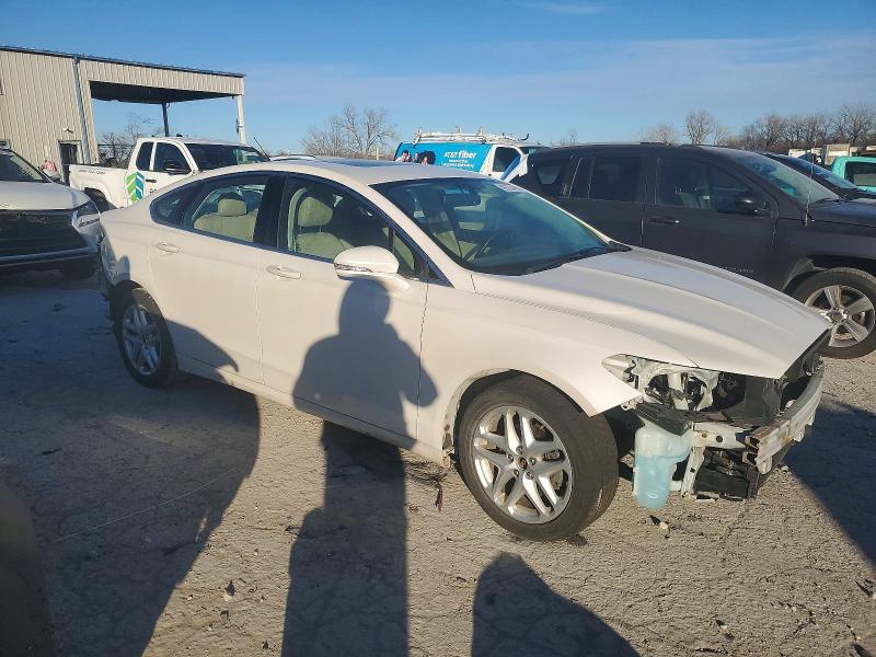 Photo 4 from auction – 2015 FORD FUSION with VIN 3FA6P0HD5FR263970