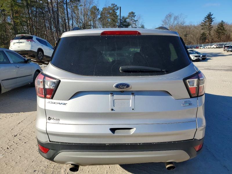 Photo 6 from auction – 2018 FORD ESCAPE with VIN 1FMCU9GD8JUB29351