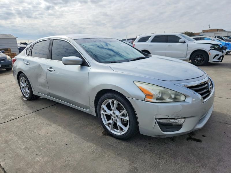 Photo 4 from auction – 2013 NISSAN ALTIMA 2.5 with VIN 1N4AL3AP1DN475213