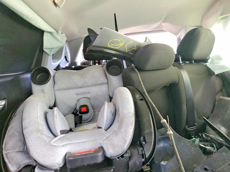 Фото 10 с аукциона – 2021 JEEP COMPASS SP с VIN 3C4NJDAB1MT569250