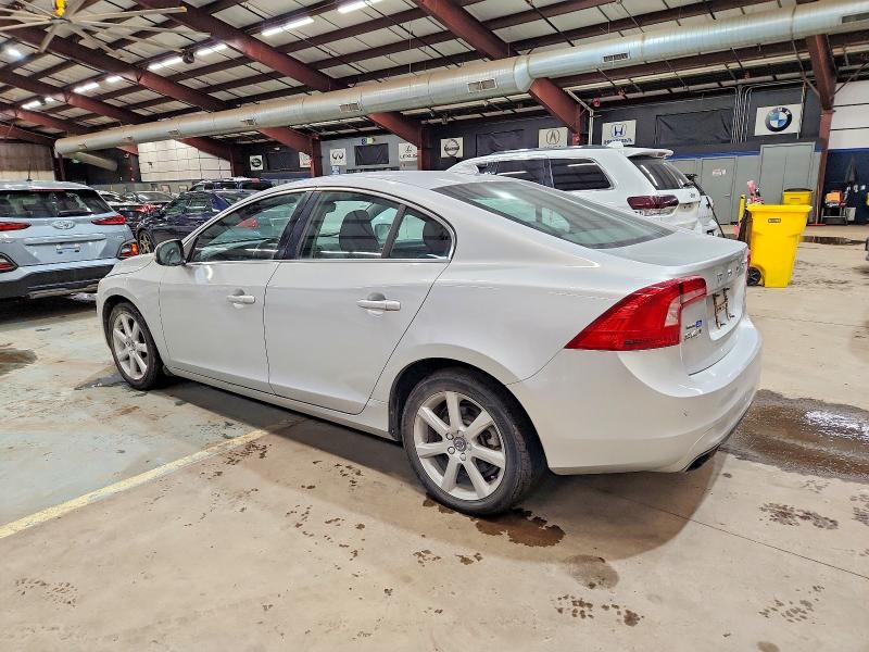 Photo 2 from auction – 2016 VOLVO S60 PREMIE with VIN YV1612TK7G2414479