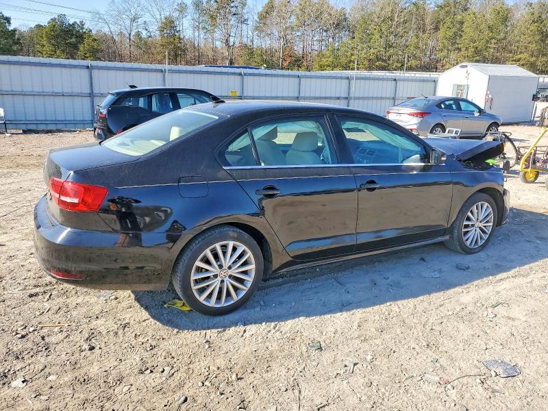 Photo 3 from auction – 2015 VOLKSWAGEN JETTA SE with VIN 3VWD07AJ2FM279147