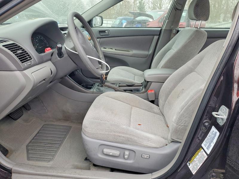 Photo 7 from auction – 2004 TOYOTA CAMRY LE with VIN 4T1BE32K94U796042