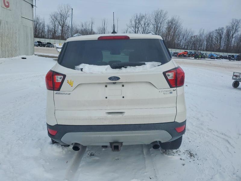 Photo 6 from auction – 2019 FORD ESCAPE with VIN 1FMCU9J96KUA15113